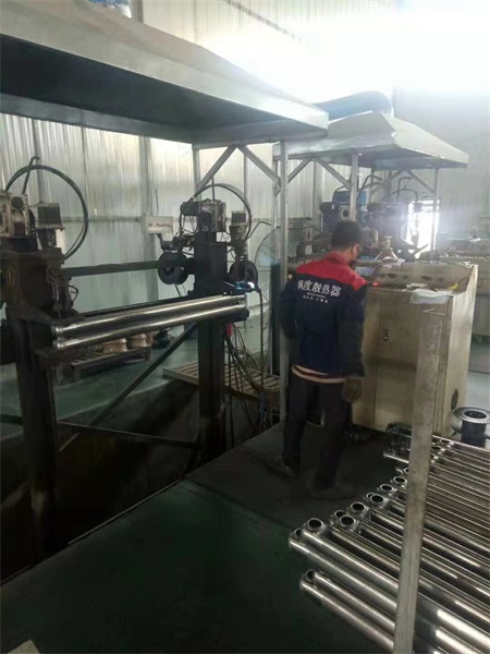 1539583420272557.jpg 暖氣片知名品牌