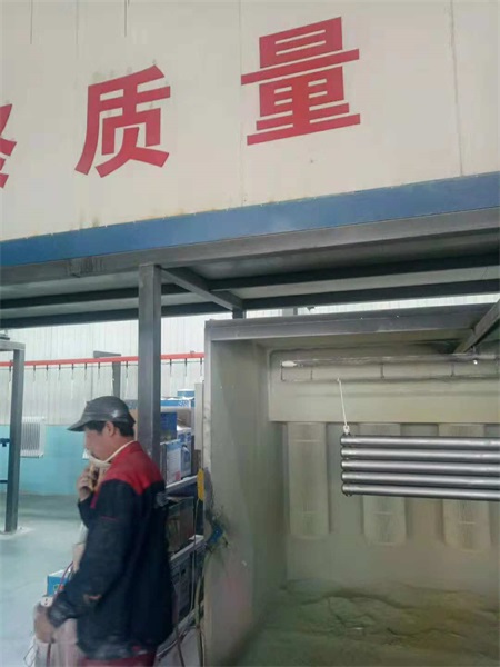 1539583421727409.jpg 暖氣片知名品牌