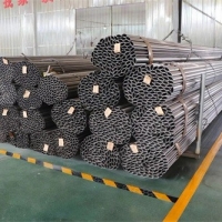 暖氣片知名品牌楓度優(yōu)質(zhì)原材料，精細(xì)加工，品質(zhì)看得見(jiàn)！